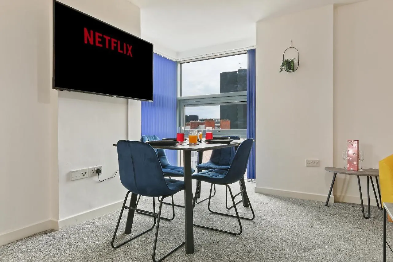 Home Away From Home - Contractors & Leisure Sheffield 0*,  Storbritannien
