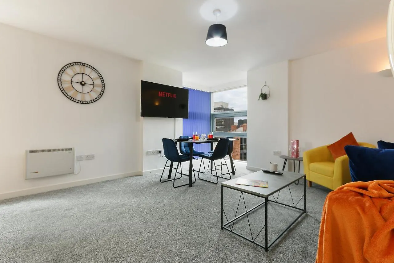 Home Away From Home - Contractors & Leisure Sheffield 0*,